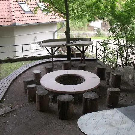 Hudi-lak Háromhuta