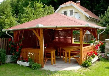 Hudi-lak Vendeghaz Háromhuta