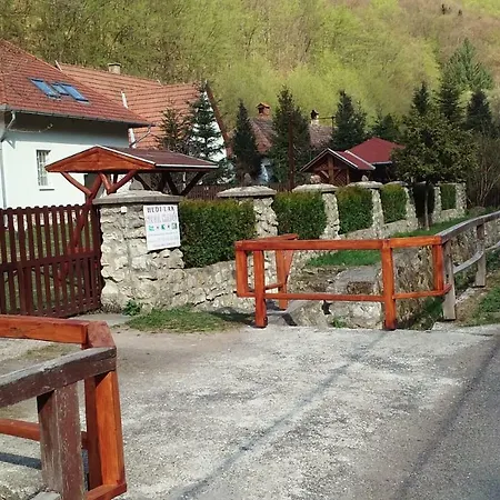 Hudi-lak Vendeghaz Háromhuta